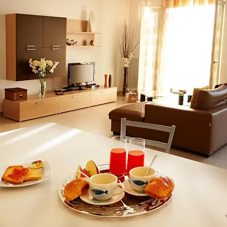 3-1 Of 11 In An Exclusive By Italian *